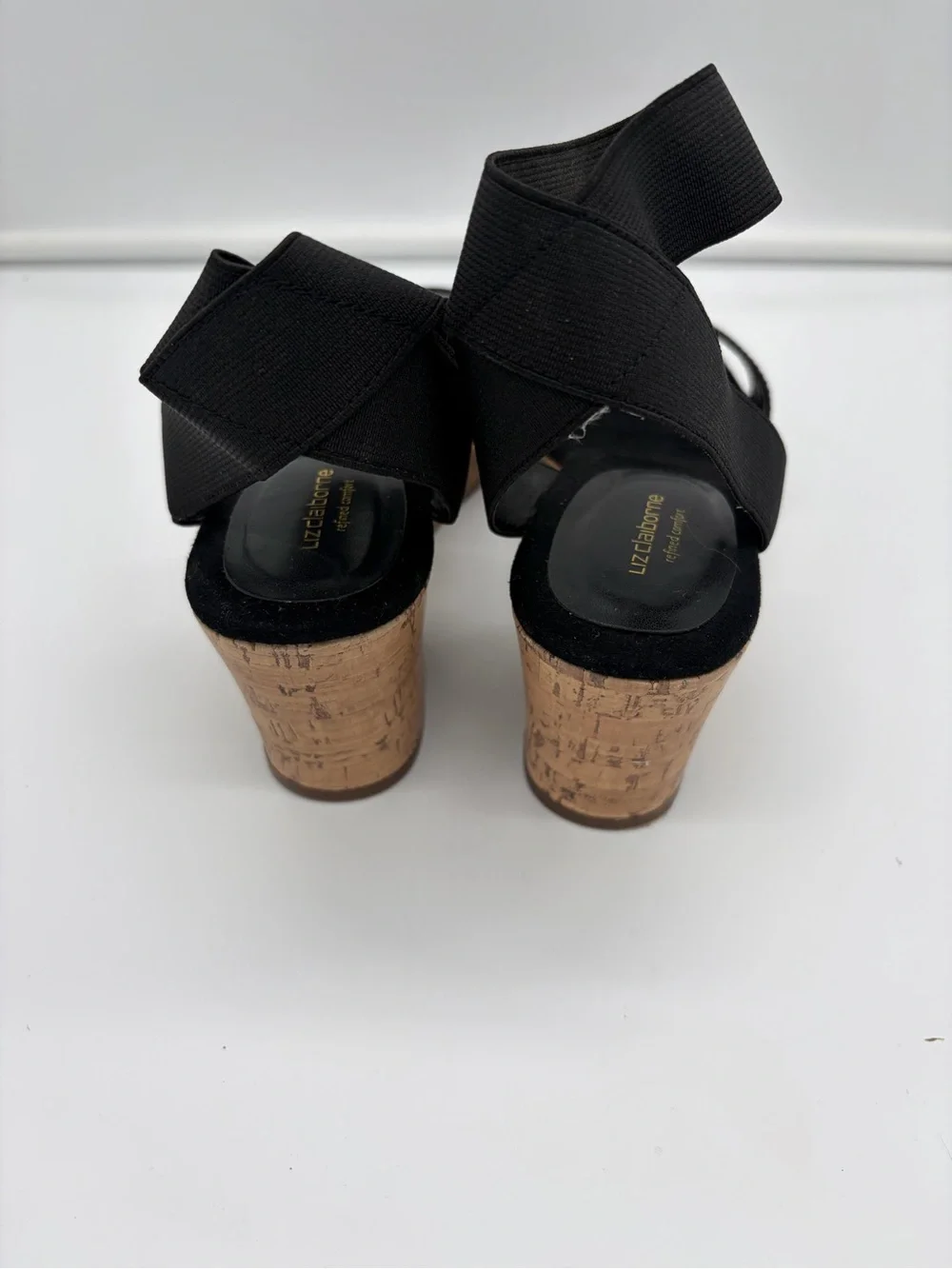 le chateau sleek black